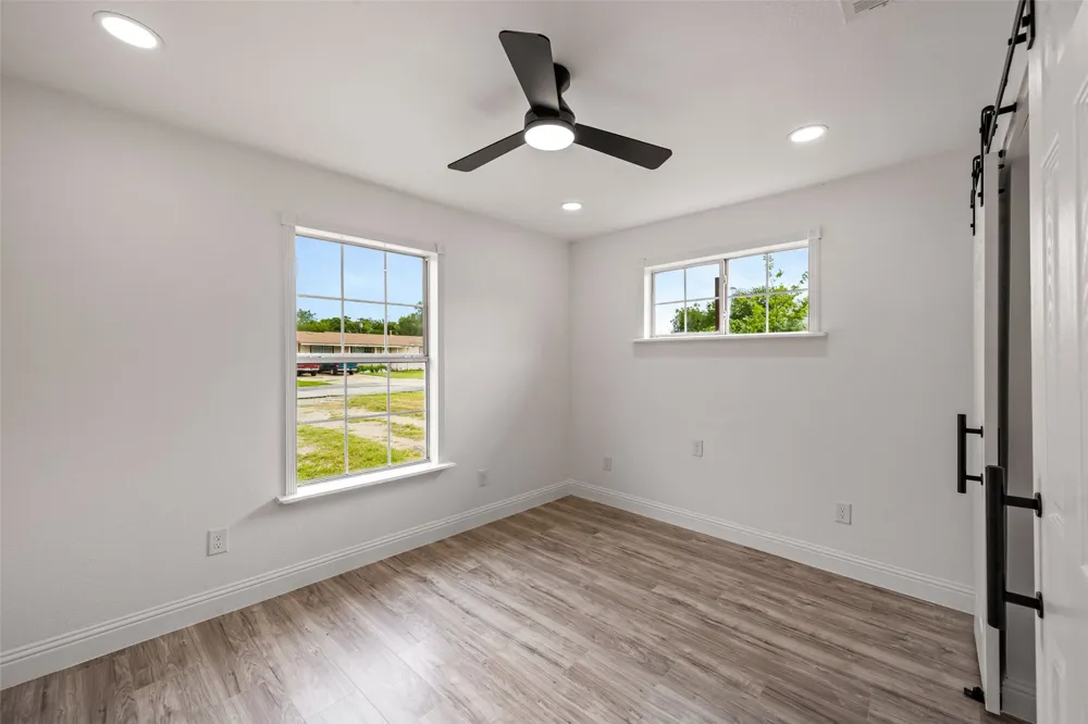 5225 Urbanview Street Sansom Park, TX 76114