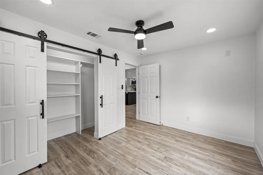 5225 Urbanview Street Sansom Park, TX 76114