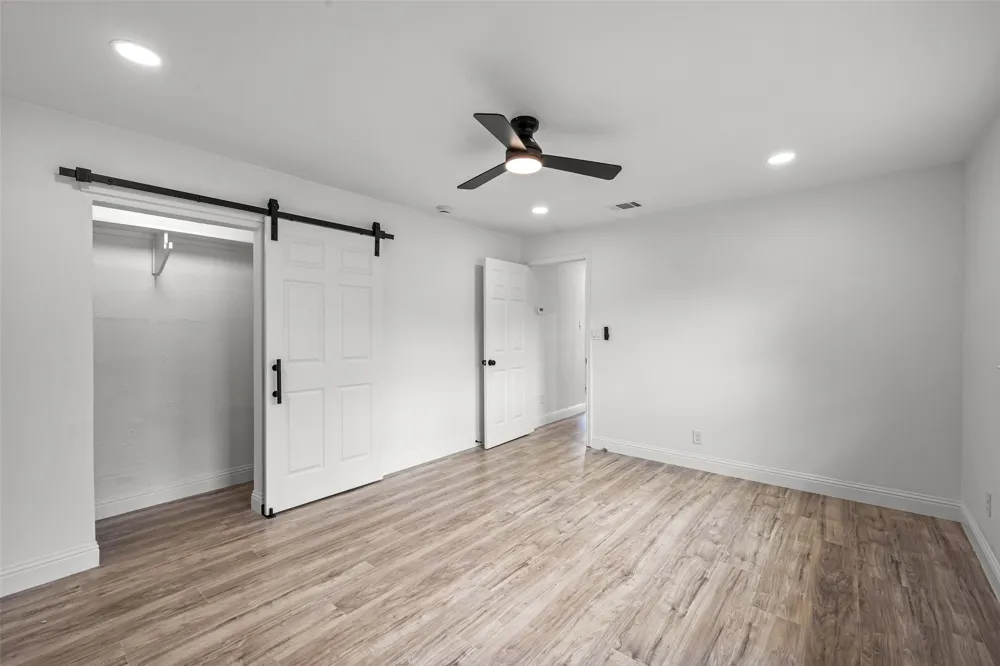 5225 Urbanview Street Sansom Park, TX 76114