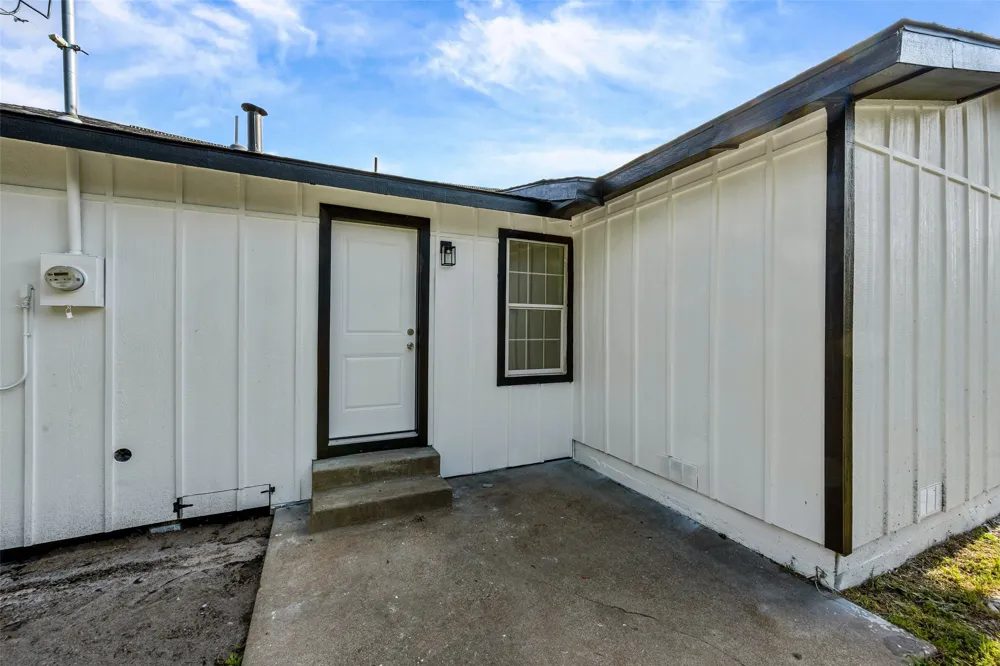 5225 Urbanview Street Sansom Park, TX 76114