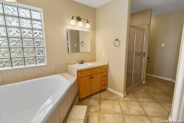 649 PVT 5001 Beeville, TX 78102