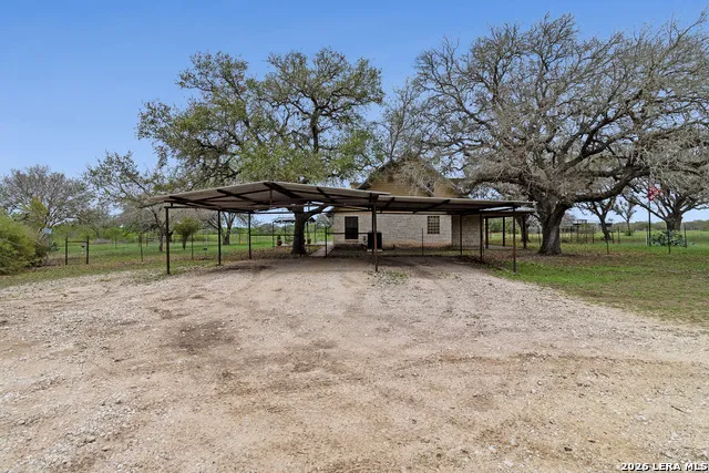 649 PVT 5001 Beeville, TX 78102
