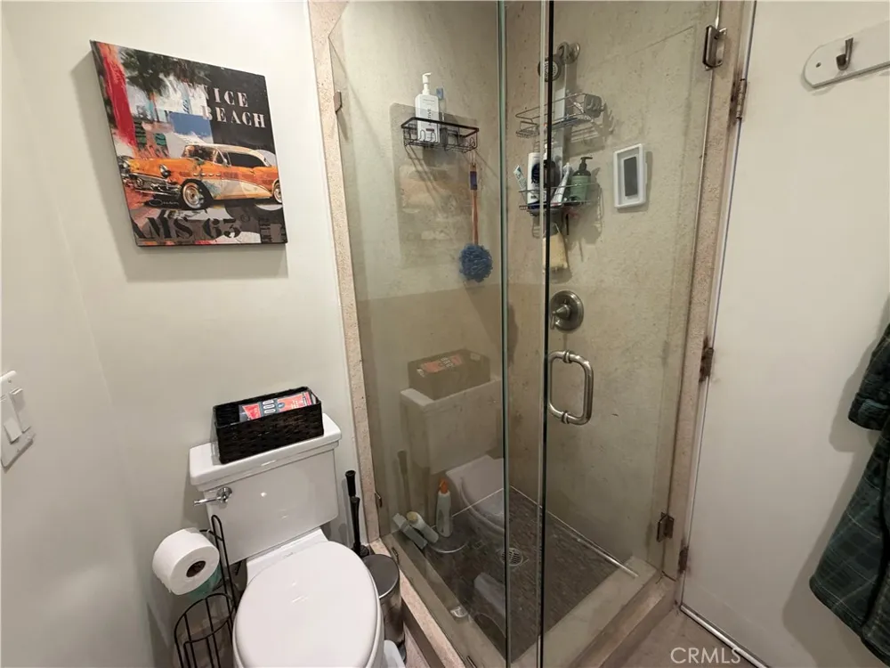 5300 Calhoun Sherman Oaks, CA 91401