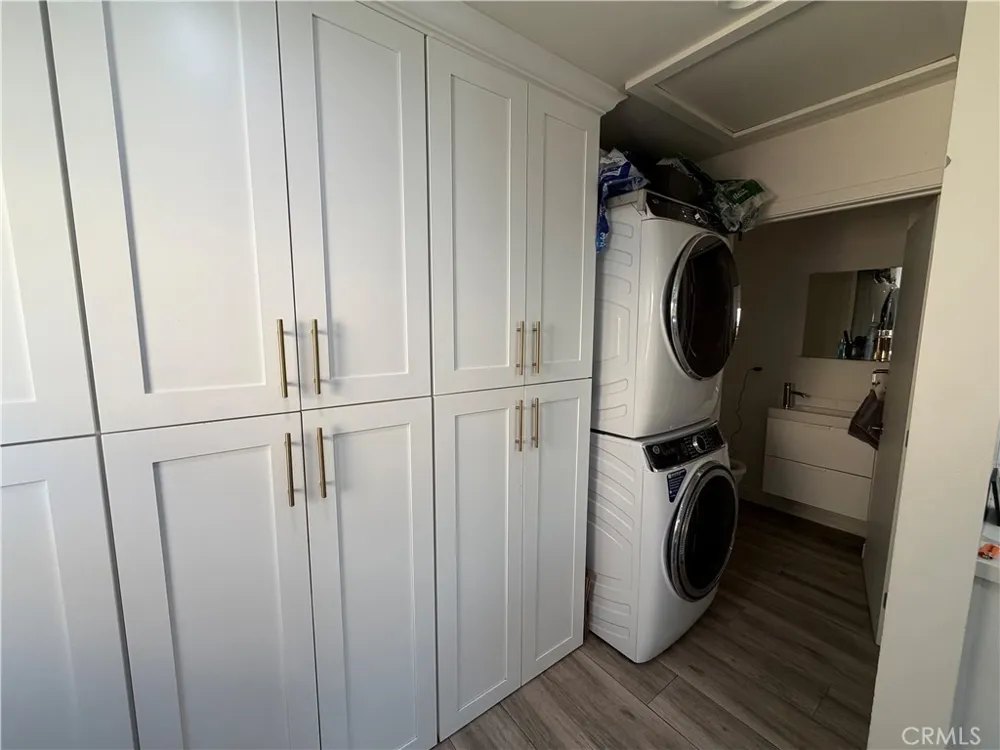 5300 Calhoun Sherman Oaks, CA 91401