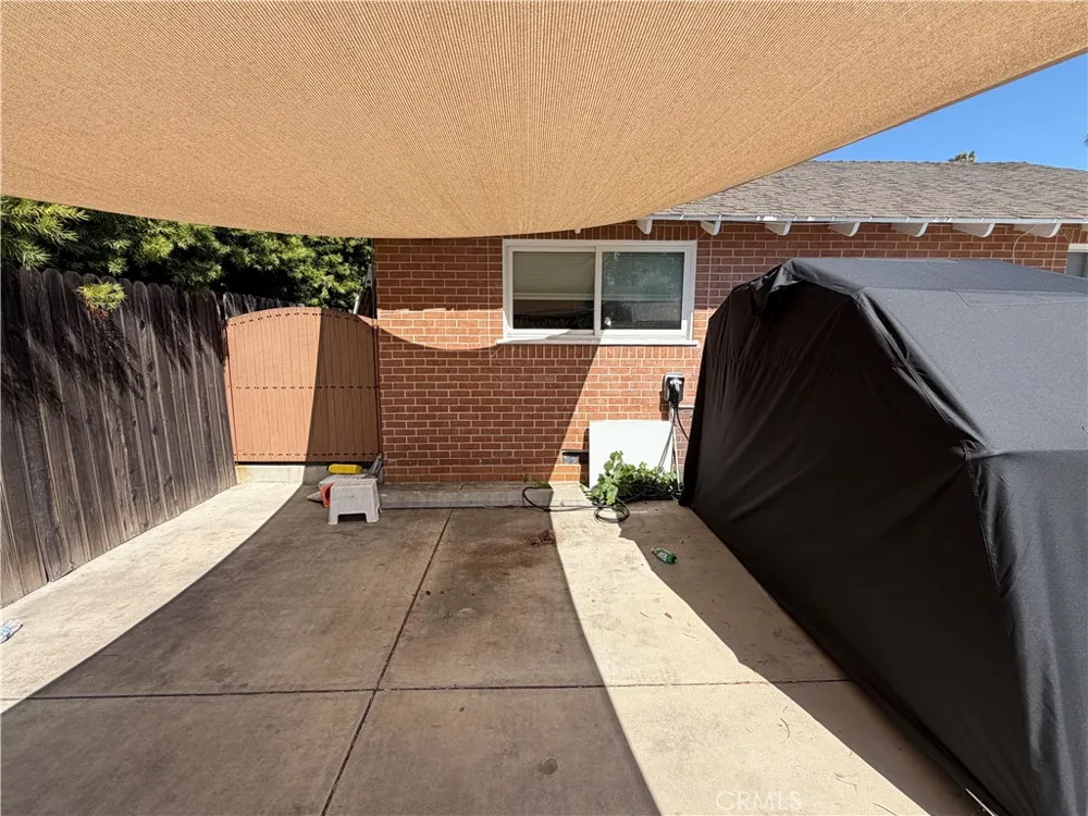 5300 Calhoun Sherman Oaks, CA 91401