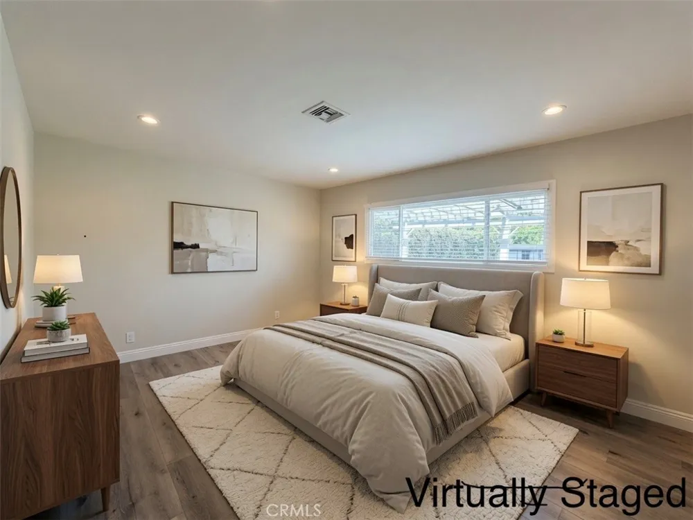 5300 Calhoun Sherman Oaks, CA 91401