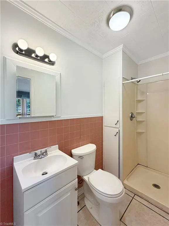407 Brook Street Wilkesboro, NC 28697