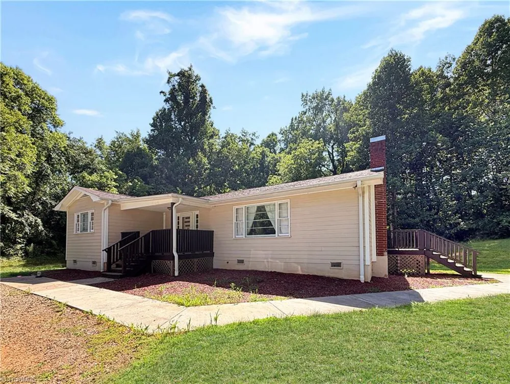 407 Brook Street Wilkesboro, NC 28697