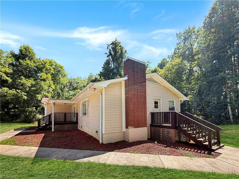 407 Brook Street Wilkesboro, NC 28697