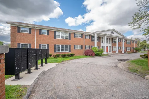 25301 5 Mile Road #227