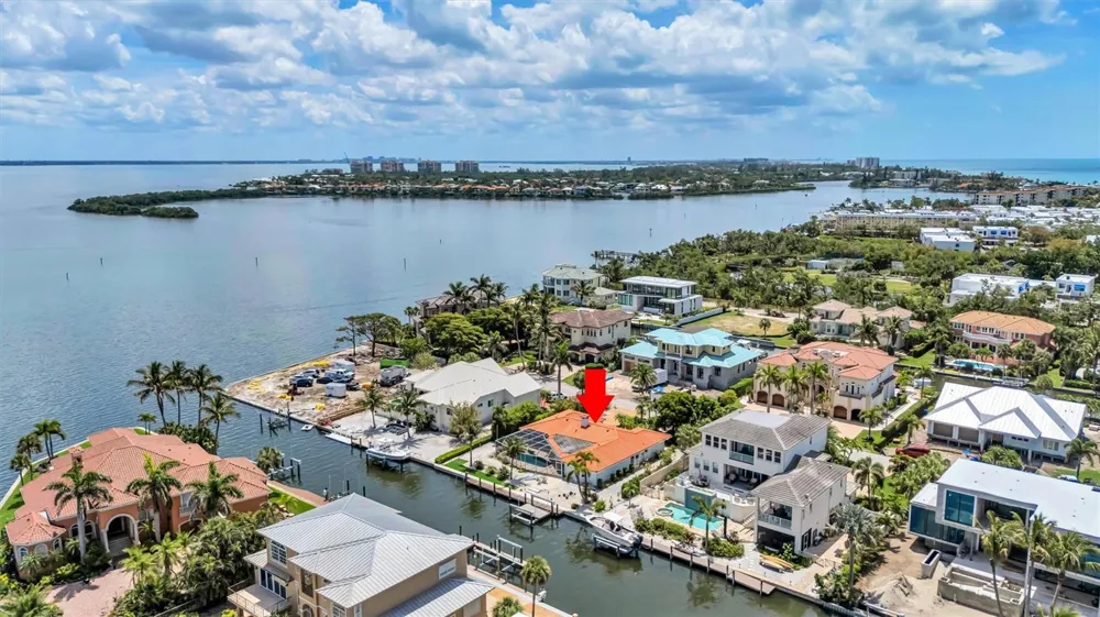 617 ROUNTREE DRIVE Longboat Key, FL 34228