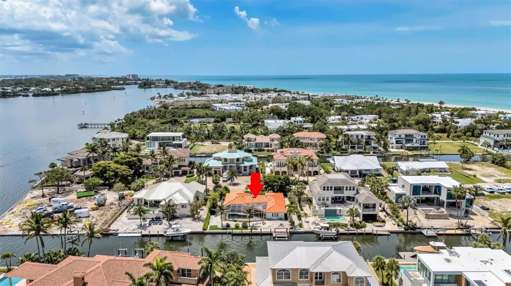 617 ROUNTREE DRIVE Longboat Key, FL 34228