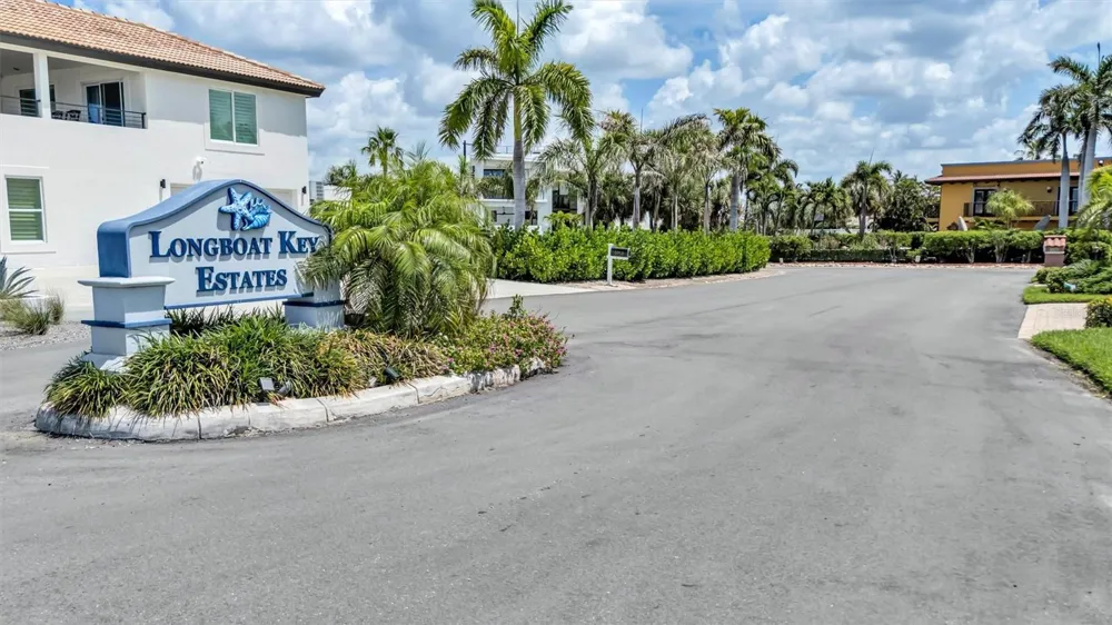 617 ROUNTREE DRIVE Longboat Key, FL 34228