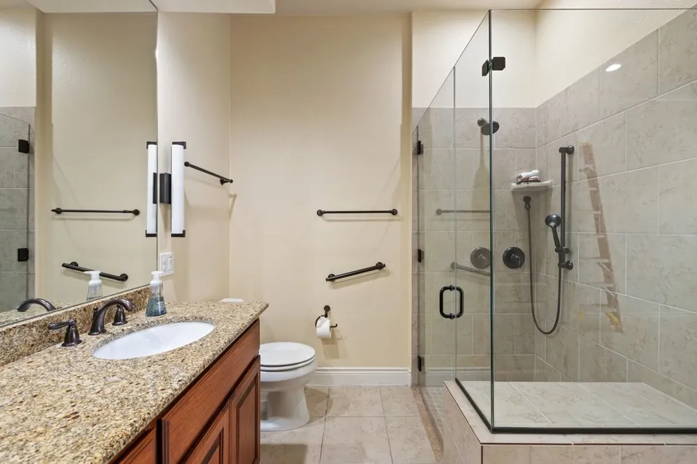 108 Rivalto Circle #2 Lakeway, TX 78734