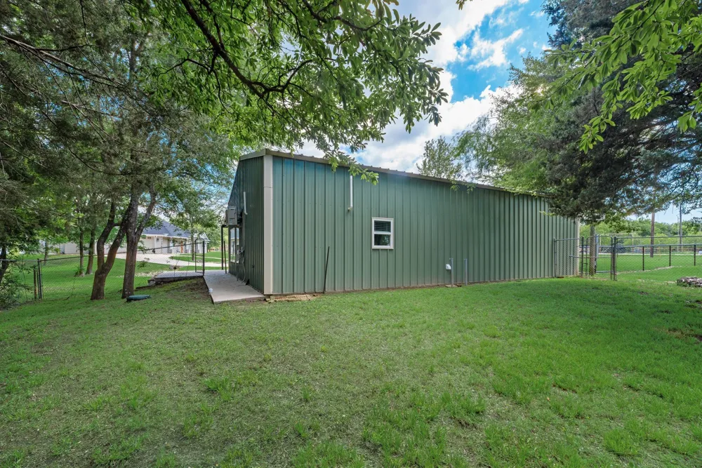 12690 SE County Road 3330 Kerens, TX 75144