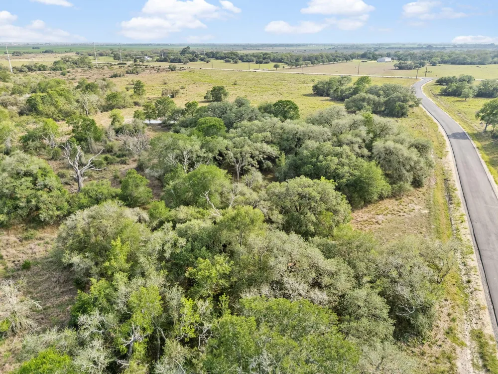 5 Fm 530 Edna, TX 77957