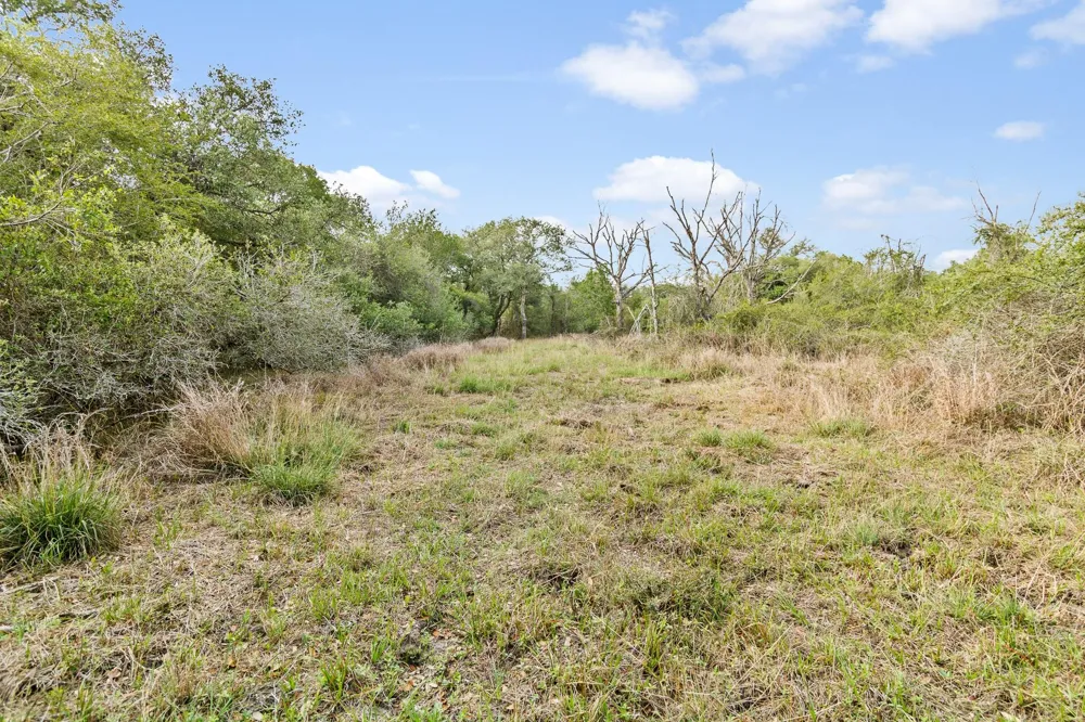 5 Fm 530 Edna, TX 77957