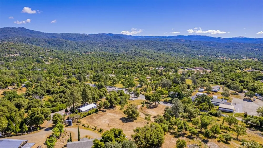 42514 Highway 49 Ahwahnee, CA 93601