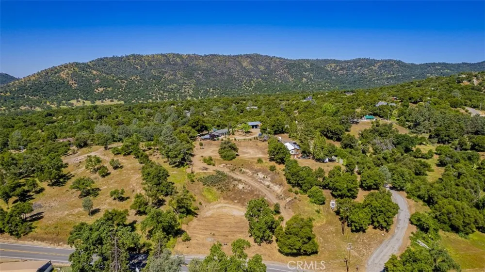 42514 Highway 49 Ahwahnee, CA 93601