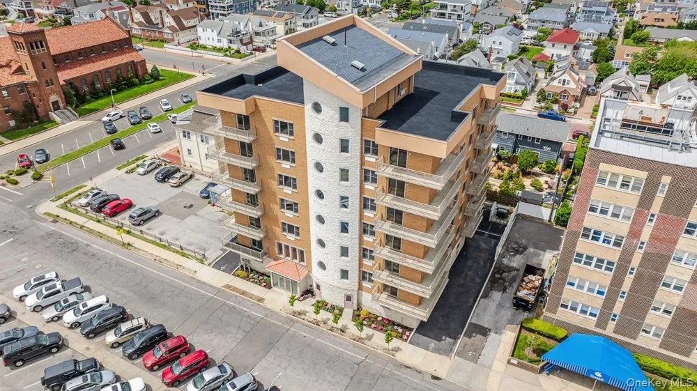 661 W Broadway #402 Long Beach, NY 11561