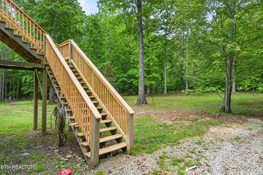 500 Cliff Park Rd Monterey, TN 38574