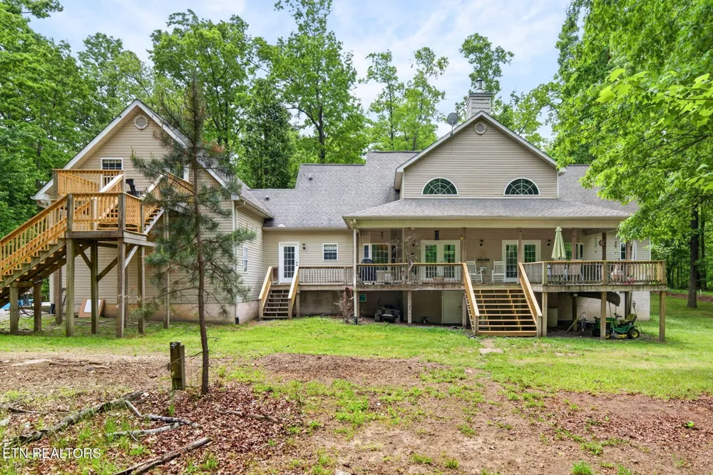 500 Cliff Park Rd Monterey, TN 38574