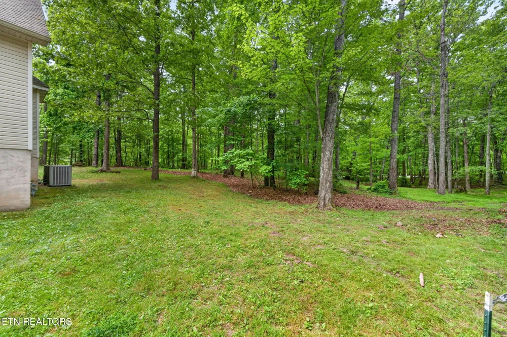 500 Cliff Park Rd Monterey, TN 38574