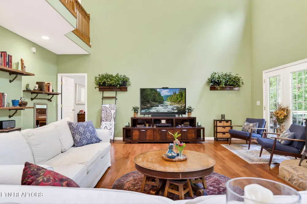 500 Cliff Park Rd Monterey, TN 38574