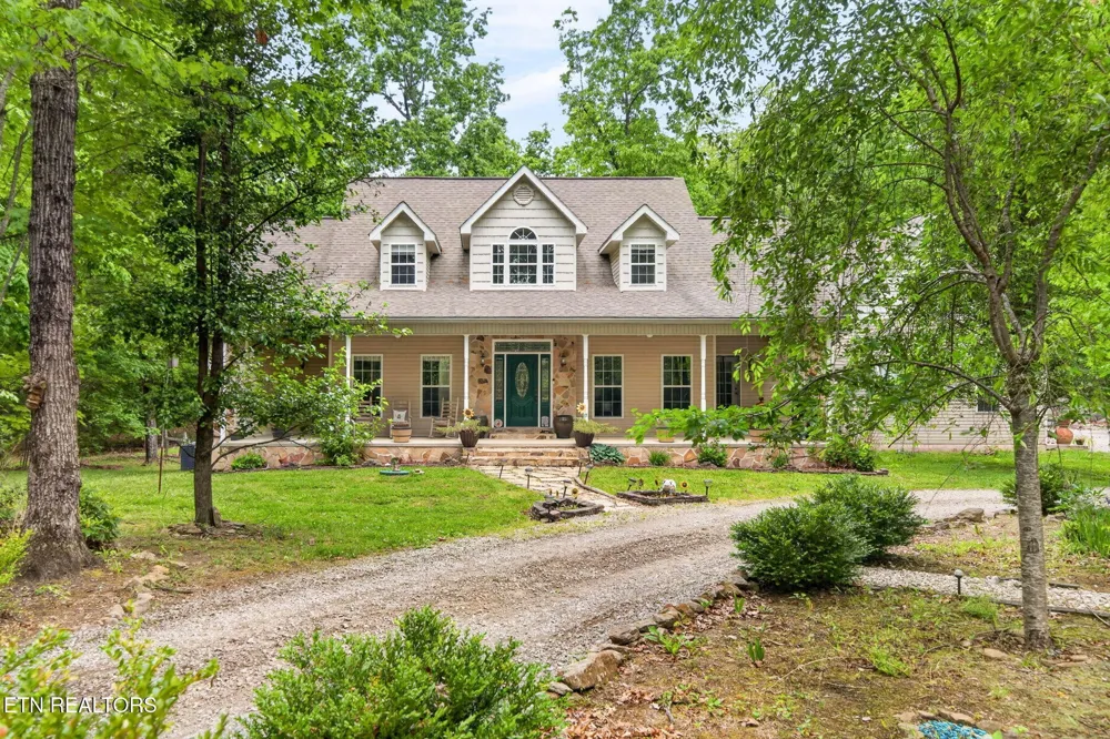 500 Cliff Park Rd Monterey, TN 38574