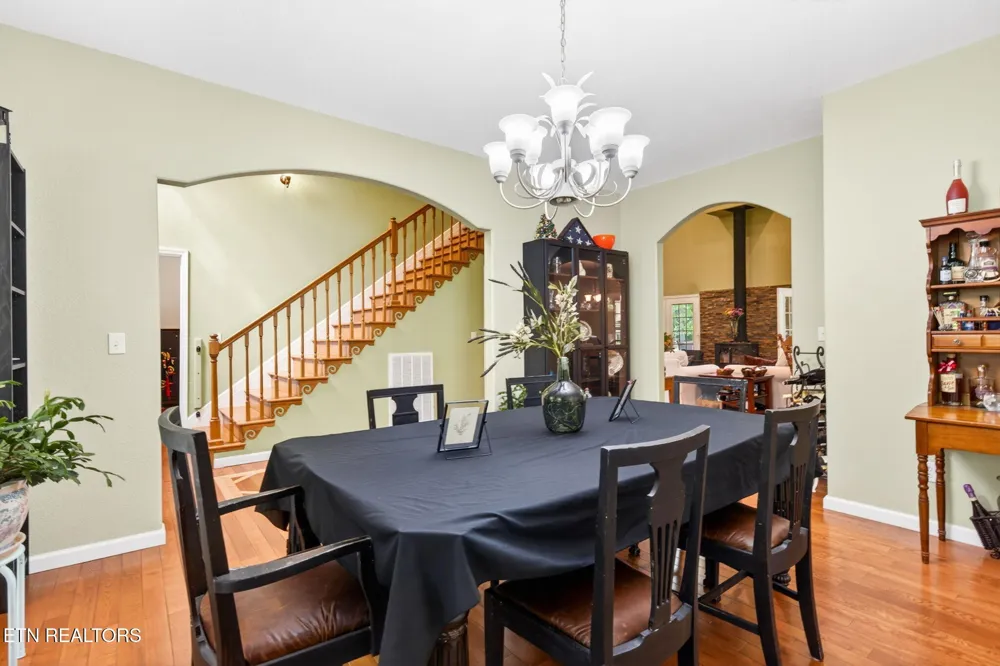 500 Cliff Park Rd Monterey, TN 38574