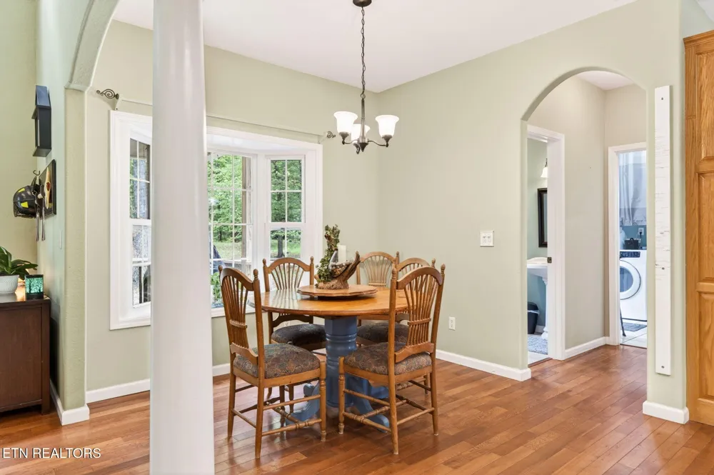 500 Cliff Park Rd Monterey, TN 38574
