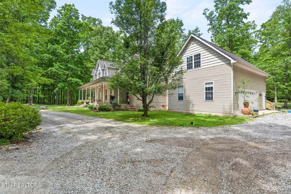 500 Cliff Park Rd Monterey, TN 38574