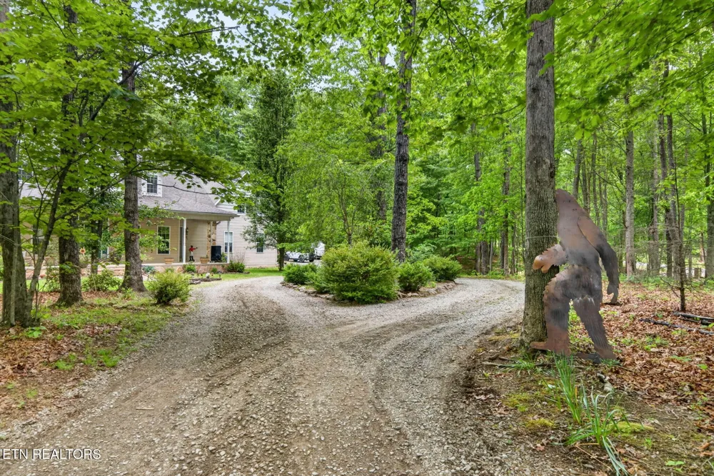 500 Cliff Park Rd Monterey, TN 38574