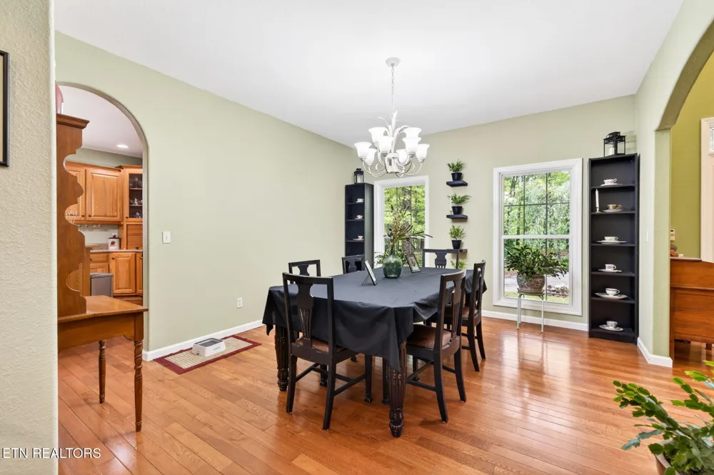 500 Cliff Park Rd Monterey, TN 38574