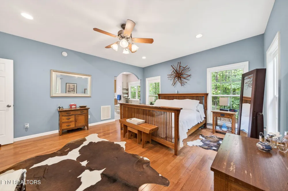 500 Cliff Park Rd Monterey, TN 38574