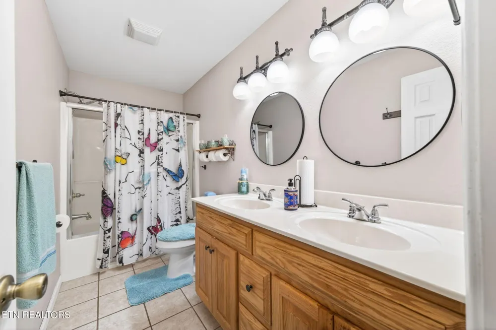500 Cliff Park Rd Monterey, TN 38574