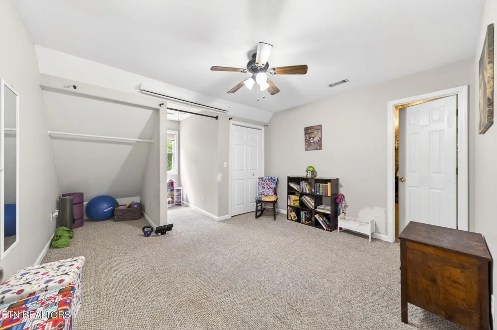 500 Cliff Park Rd Monterey, TN 38574