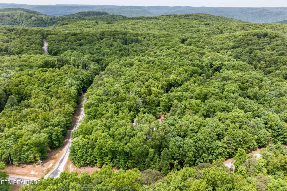 500 Cliff Park Rd Monterey, TN 38574