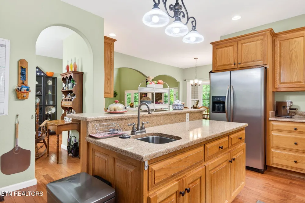 500 Cliff Park Rd Monterey, TN 38574
