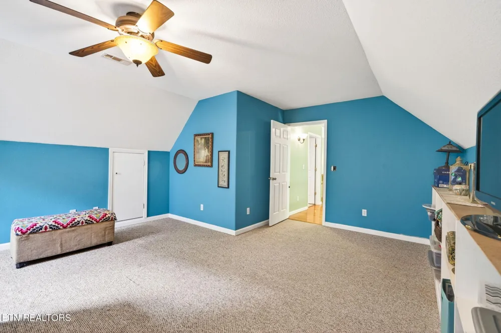 500 Cliff Park Rd Monterey, TN 38574