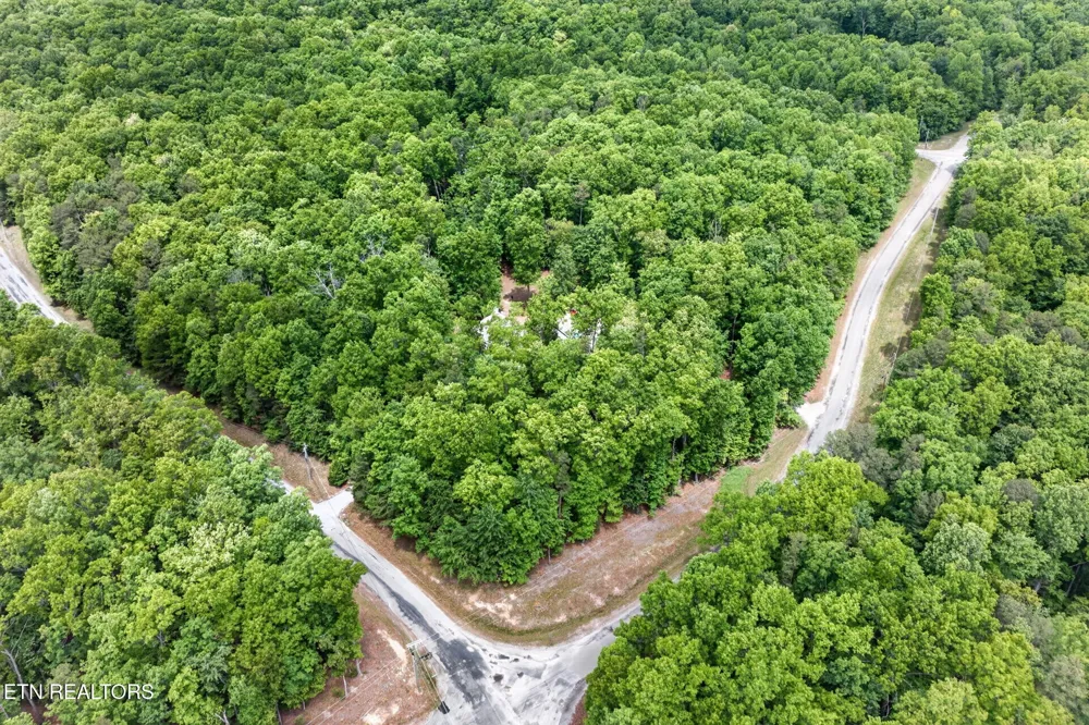 500 Cliff Park Rd Monterey, TN 38574