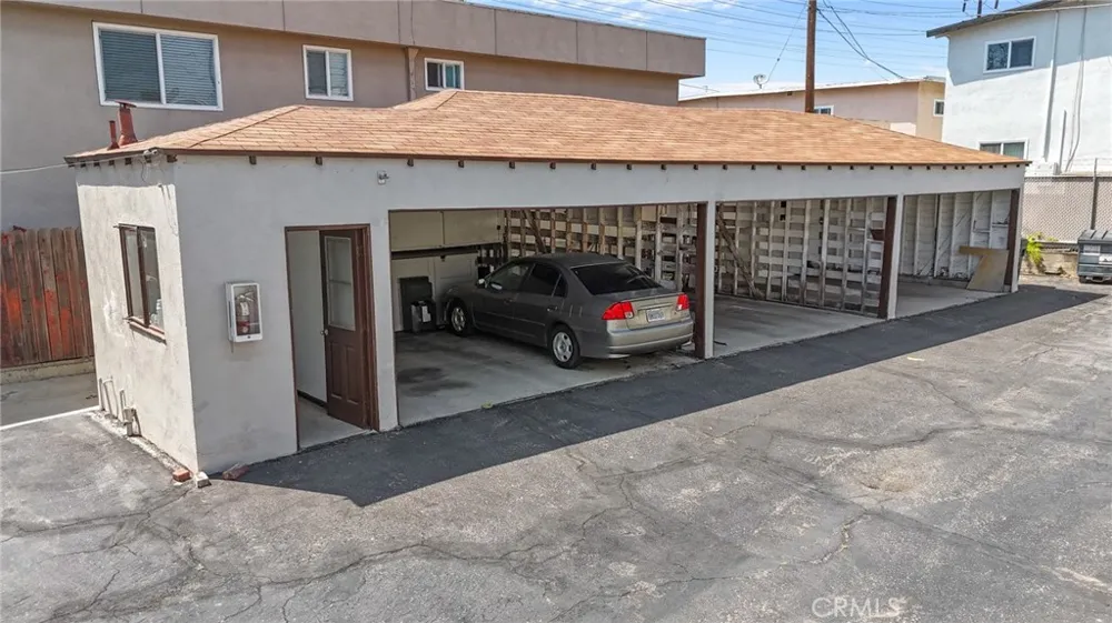 1629 E Maple El Segundo, CA 90245