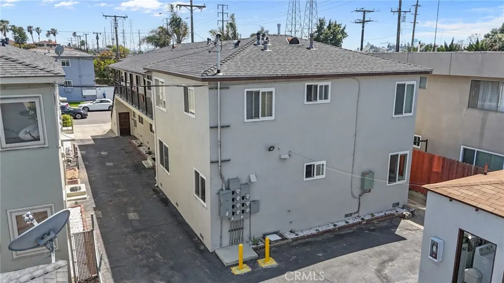 1629 E Maple El Segundo, CA 90245