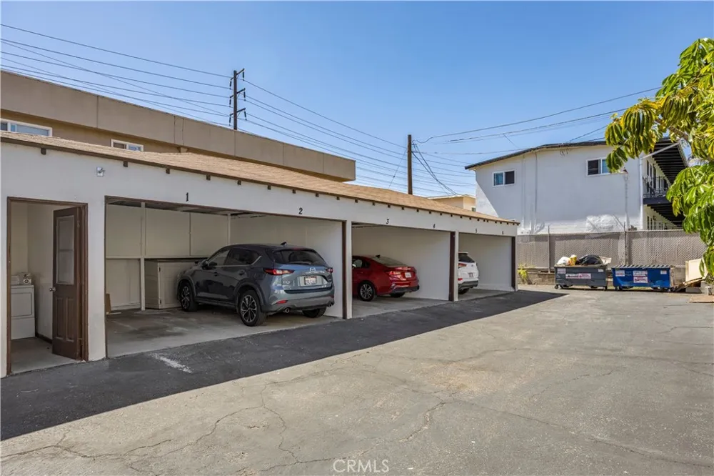 1629 E Maple El Segundo, CA 90245