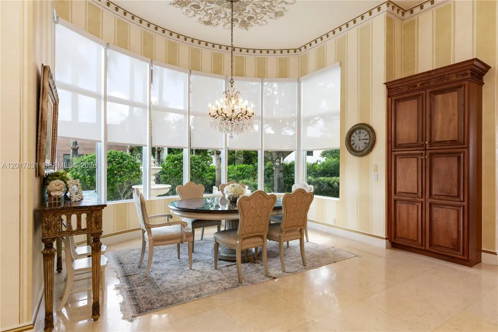 2951 Lake Ridge Ln Weston, FL 33332