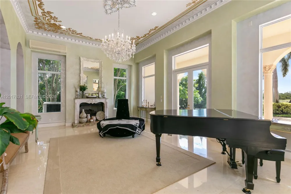 2951 Lake Ridge Ln Weston, FL 33332