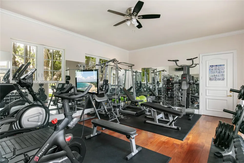 2951 Lake Ridge Ln Weston, FL 33332