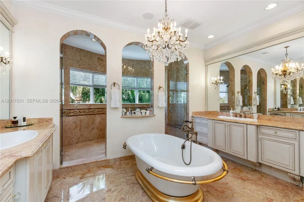 2951 Lake Ridge Ln Weston, FL 33332