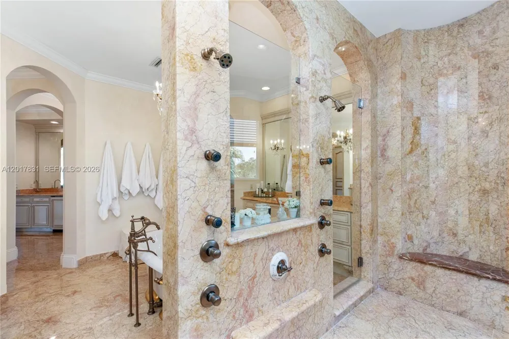 2951 Lake Ridge Ln Weston, FL 33332