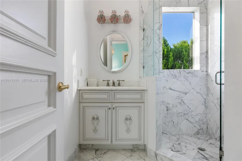 2951 Lake Ridge Ln Weston, FL 33332